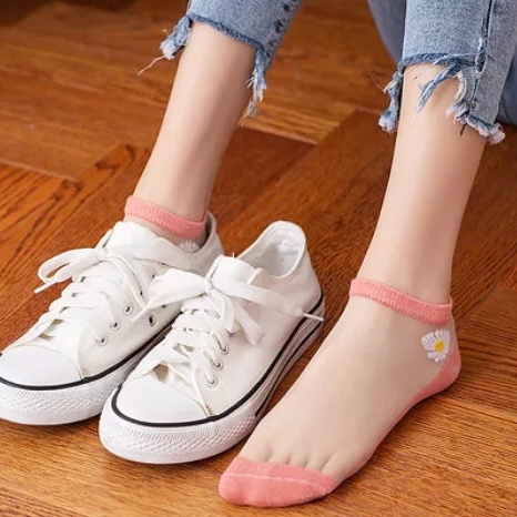 1 Đôi Vớ Trong Suốt Vải Lụa Mỏng Cổ Thấp In Hình Hoa Cúc Nhỏ Dễ Phối Đồ
