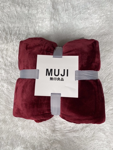 Chăn tuyết MUJI xuất Nhật hàng đủ 1.8 Kg
