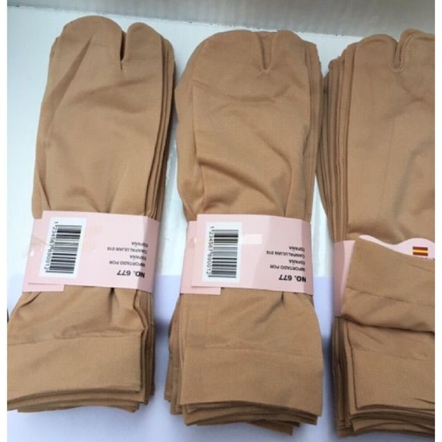 1 đôi tất vớ xỏ ngón (hàng đẹp, dày dặn)