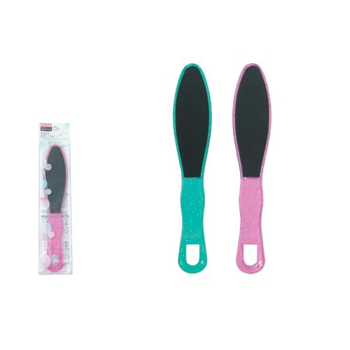 Dụng cụ chà gót chân có tay cầm