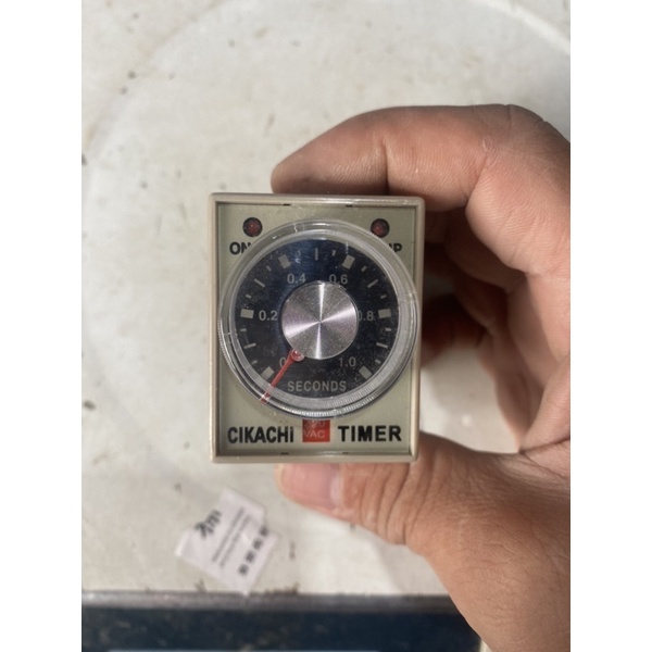 Relay Thời Gian CKC AH3-3 AC220V kèm đế tháo máy chưa qua sử dụng, đẹp như mới