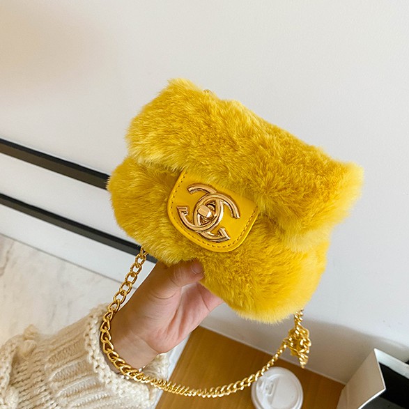 Túi xách đeo chéo phong cách thời trang dành cho bé gái