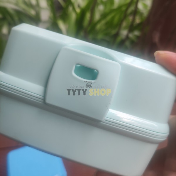Bộ hộp cơm trưa bằng nhựa LocknLock kèm theo muỗng nĩa THB603