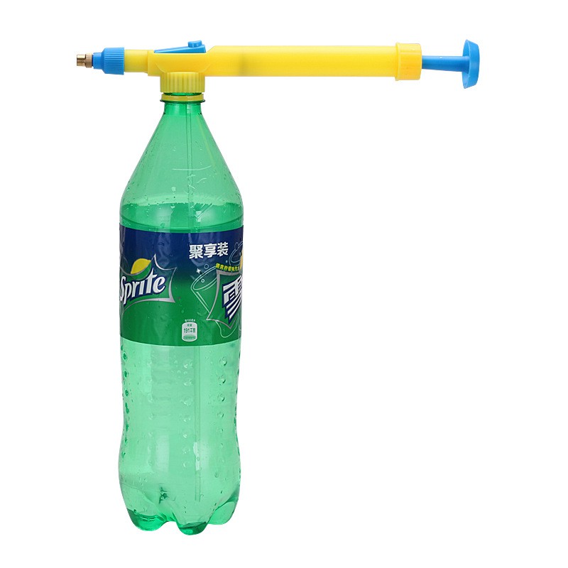 VÒI TƯỚI CÂY GẮN ĐẦU BÌNH NƯỚC TIỆN LỢI