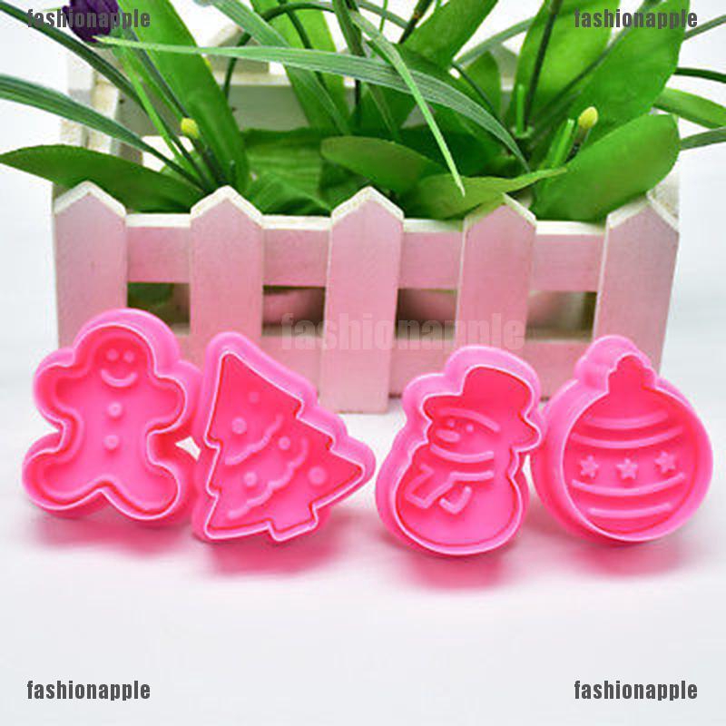 Bộ 4 khuôn làm bánh phong cách Giáng sinh đáng yêu