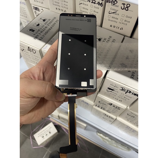 Màn hình redmi 5 plus/note 5 plus tặng kèm bộ sửa và keo bán b7000 bongnamstore.