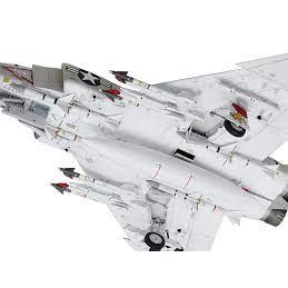 Mô hình máy bay quân sự 1/48 SCALE McDONNELL DOUGLAS TM F-4B PHANTOM II TM 61121 TAMIYA