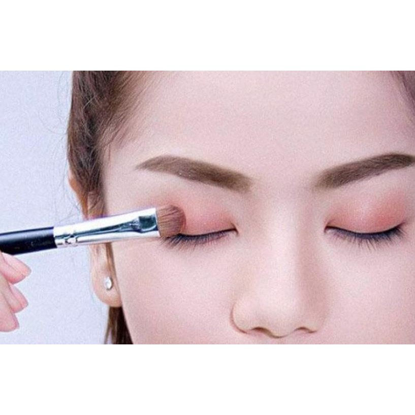 Cọ Tán Phấn Mắt Ngắn Vacosi Short Shader Brush E07