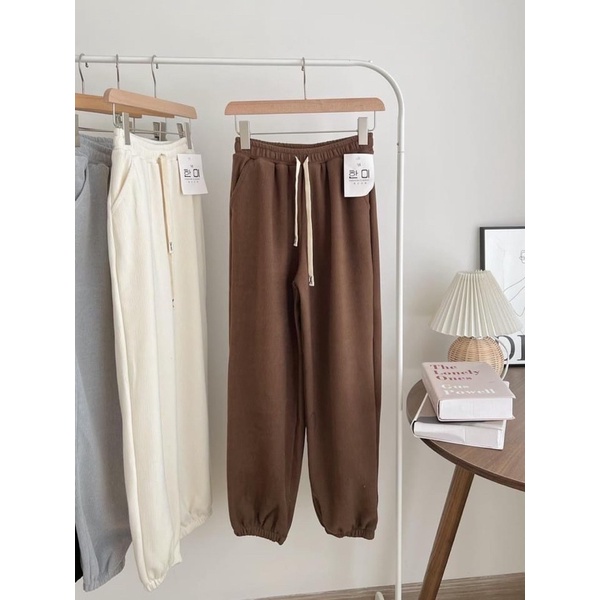 Quần jogger nỉ tăm chất đẹp- hàng loại 1