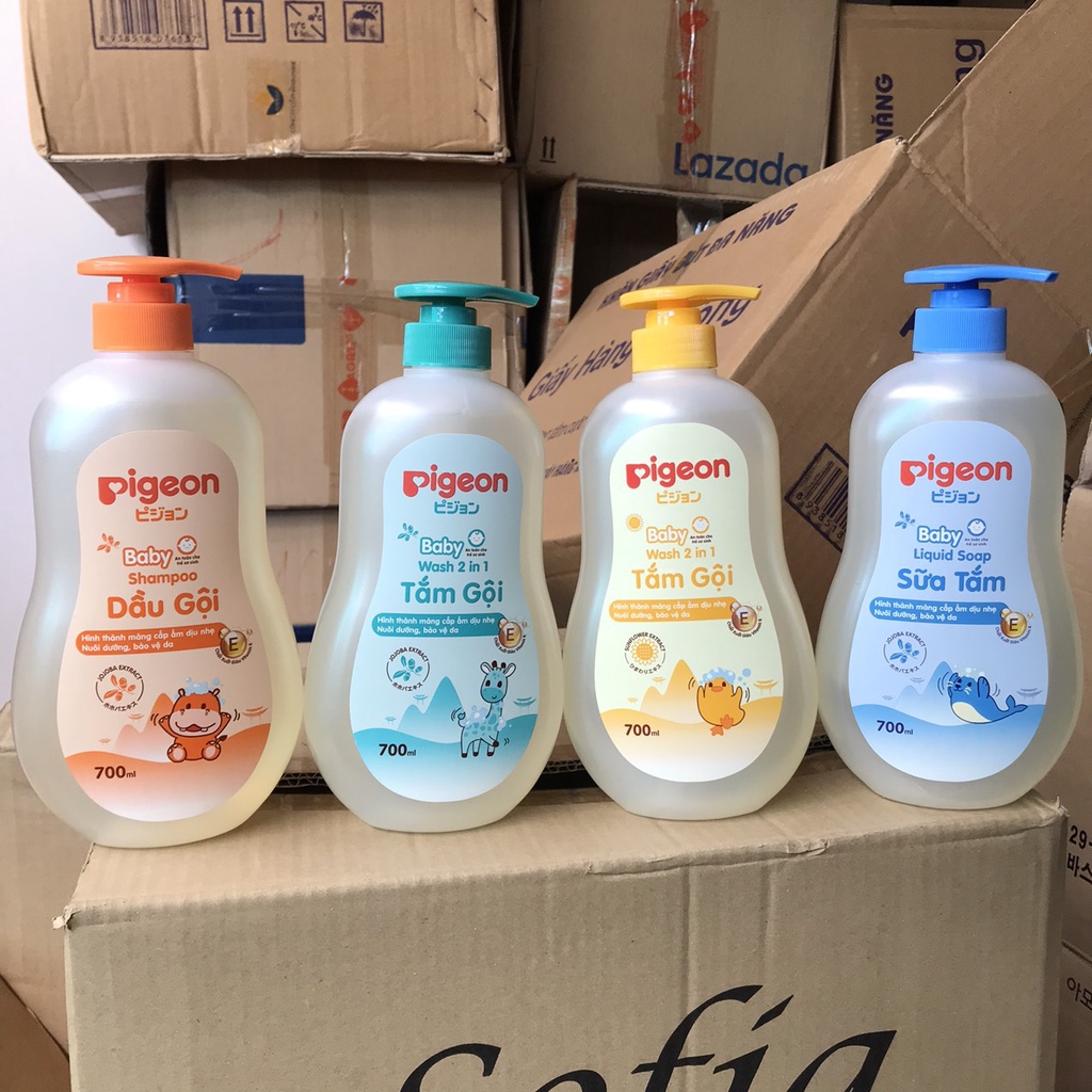 Tắm Gội Pigeon, Sữa tắm, Dầu gội dịu nhẹ cho bé 2in1 không cay mắt (MẪU MỚI) 700ml- Sữa tắm gội an toàn cho da nhạy cảm
