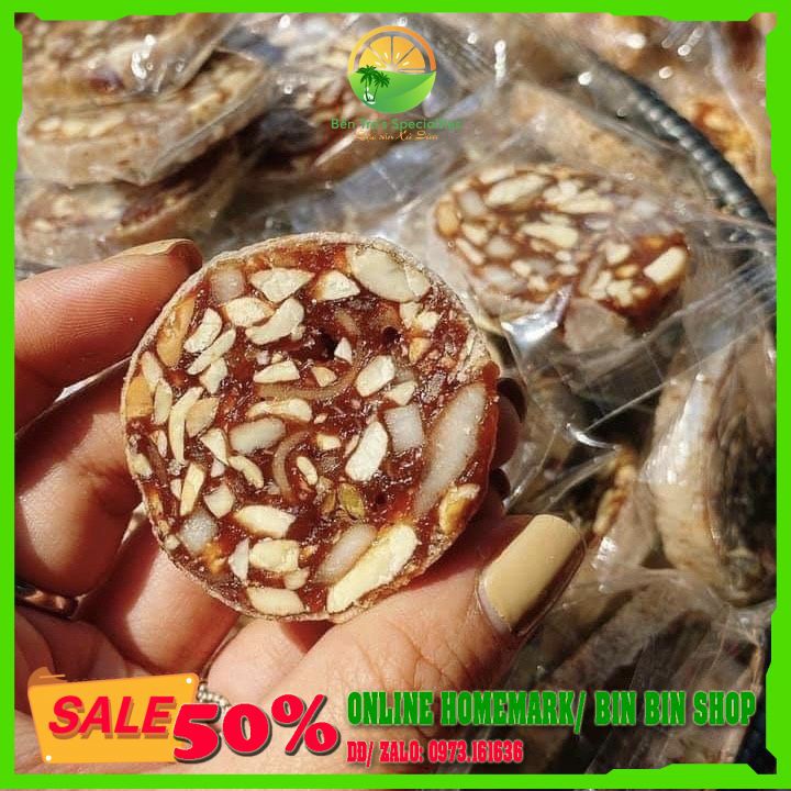 Kẹo chuối cuộn đậu phộng bánh tráng Bến Tre