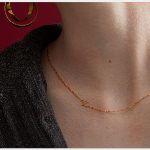 Dây Chuyền Nữ Chữ M Titan Không Đen TT 2409