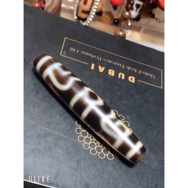 Mặt dây chuyền đá dzi Tây tạng