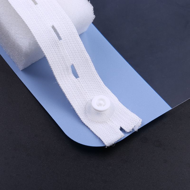 Tấm Chắn Bảo Vệ Mặt Bằng Nhựa PET Trong Suốt Chống Bắn Nước / Bụi Bẩn Tiện Dụng Cho Nam Và Nữ