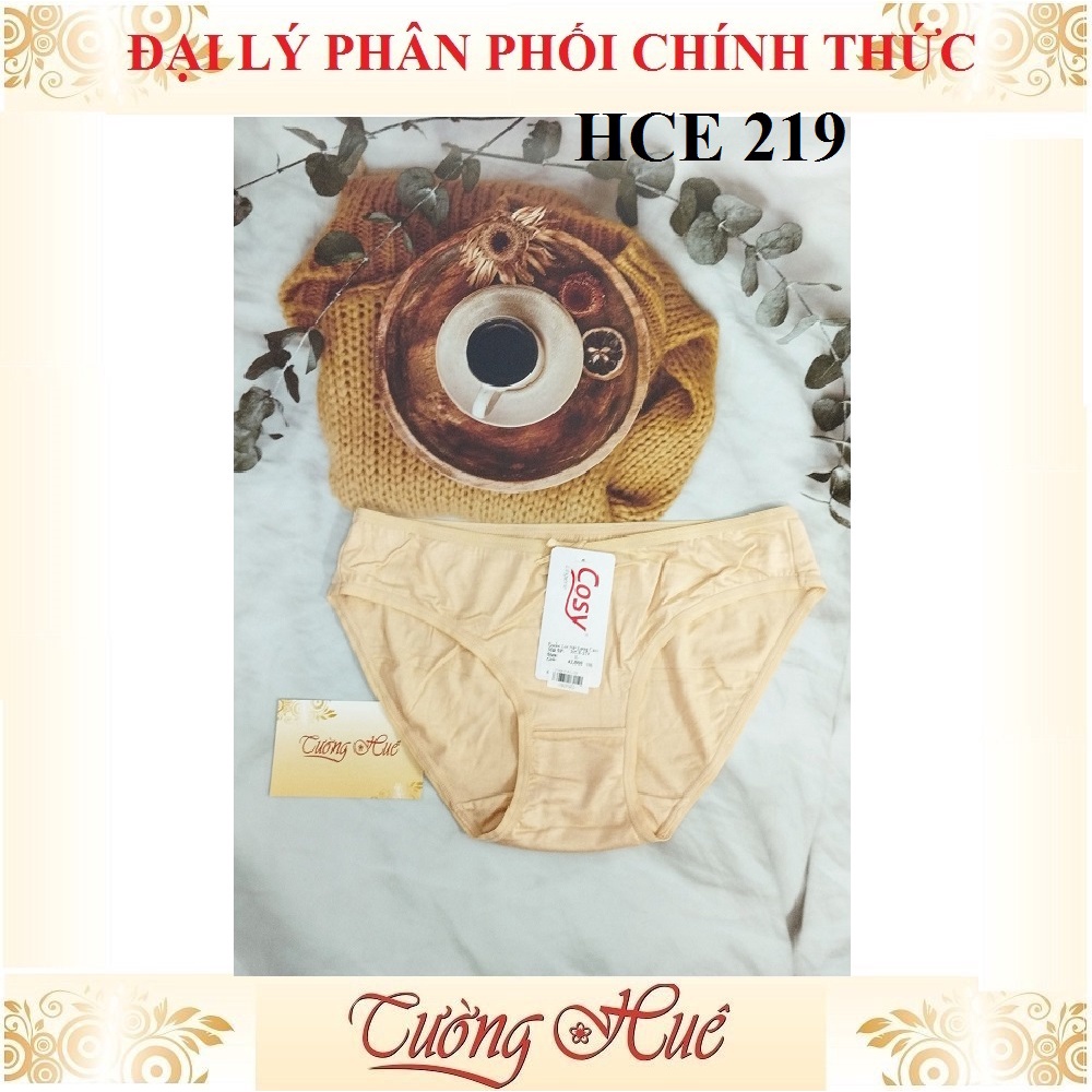 Quần lót nữ Cosy HCE 219 cotton trơn lưng cao vừa.