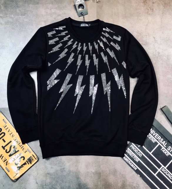 Áo Thun GVC tia sét đính đá( hàng có sẵn) | BigBuy360 - bigbuy360.vn