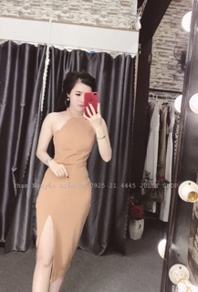 Đầm body xẻ tà