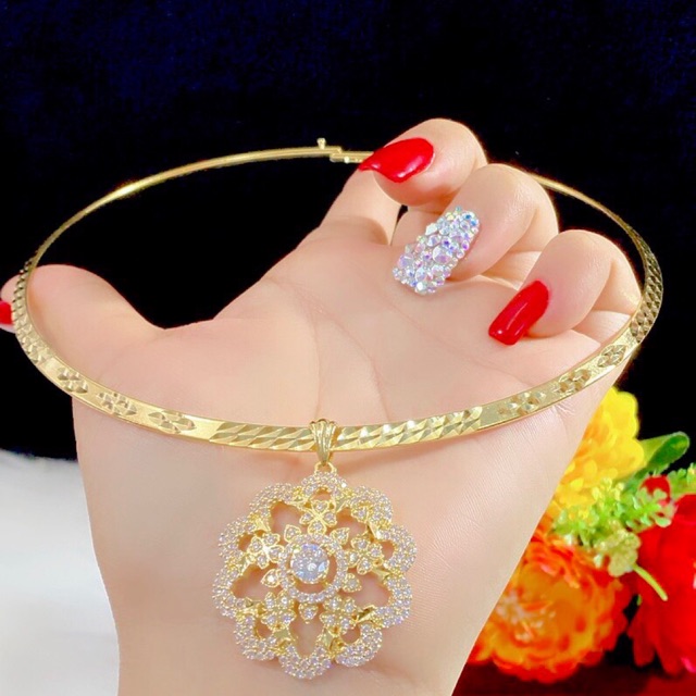Trang Sức GiVi Kiềng cổ kiểu chạm mặt hoa màu vàng 18 cực đẹp CAM KẾT KHÔNG ĐEN - KHÔNG NGỨA