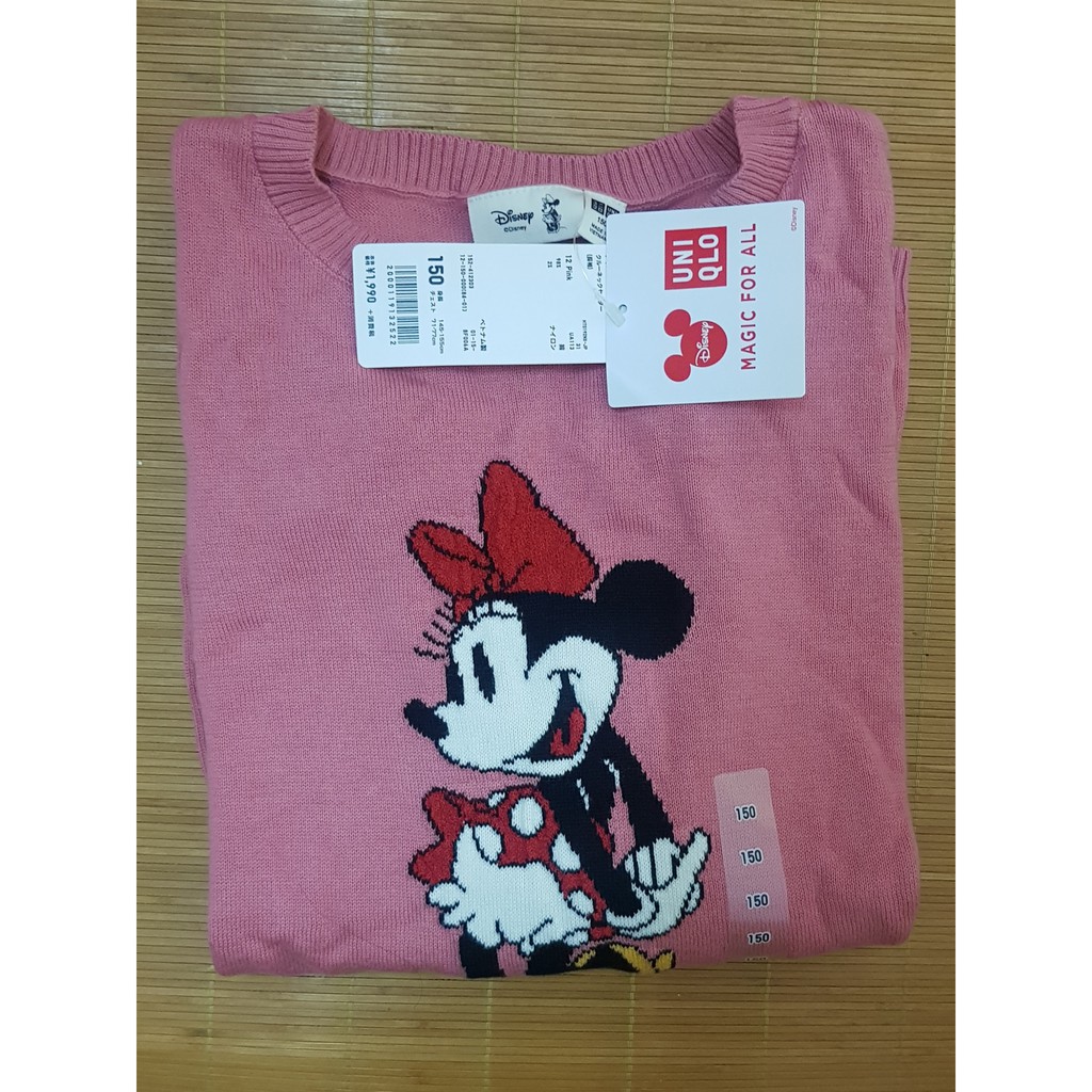 Áo len vặn thừng Micky Uniqlo Nhật