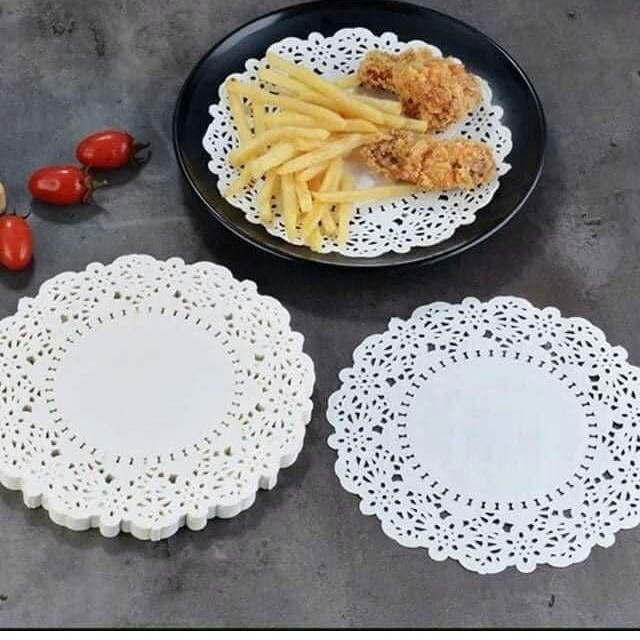 Giấy thấm dầu viền hoa đục lỗ hình tròn xinh xắn-giadungsieure