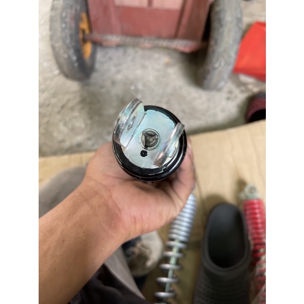 Phuộc Aczuro, Luvias trầy nhẹ. hàng tháo xe chính hãng chưa qua sd