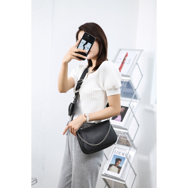 Túi xách nữ đeo vai đeo chéo cá tính năng động tặng kèm túi nhỏ cực hot Capucha T75