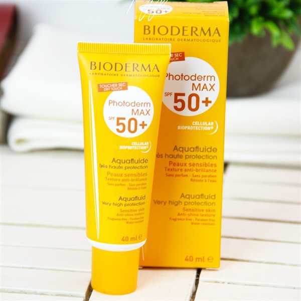 KEM CHỐNG NẮNG BIODERMA PHÔTODERM MAX AQUA FLUIDE 50+