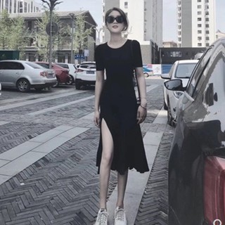 Đầm nữ ngắn tay màu đen