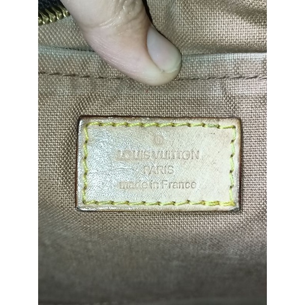 Túi xách si hiệu Lv