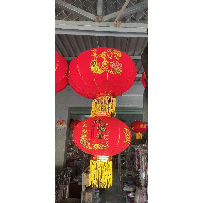 Lồng đèn trang trí tết bằng vải nhung chống thấm nước