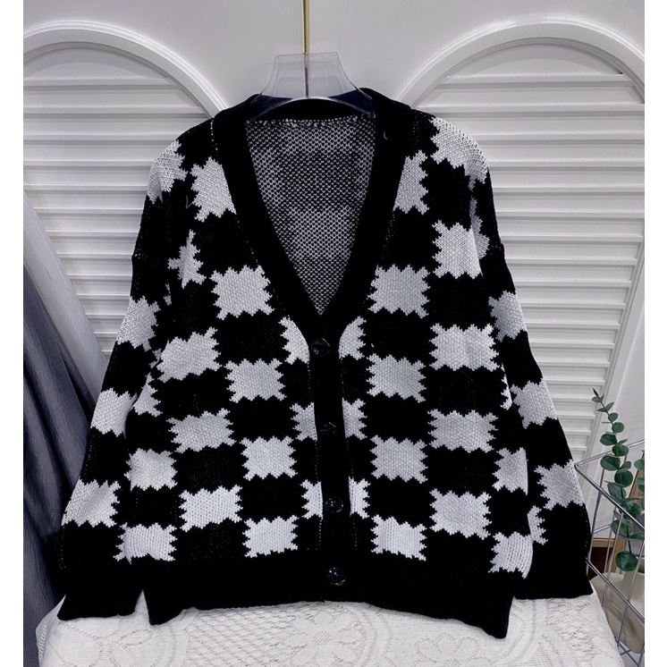 Áo len hoạ tiết caro