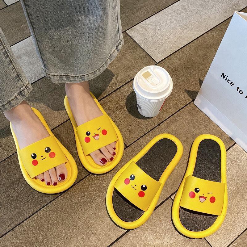 15T013 - Dép cao su hình Pikachu chuẩn Quảng Châu