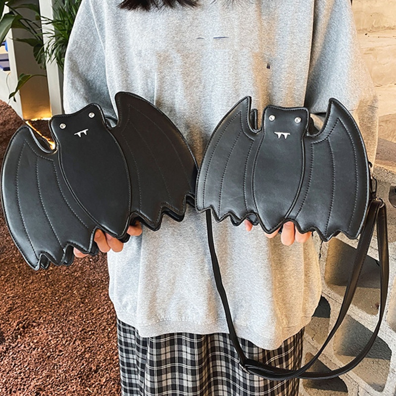 Túi Đeo Chéo Da Pu Hình Dơi Phong Cách Gothic