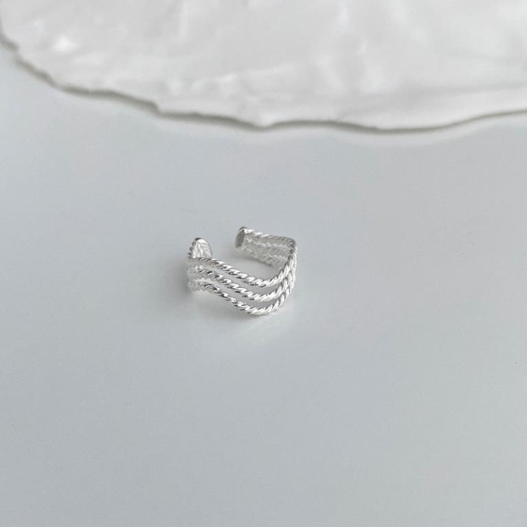 (052) Khuyên Kẹp Vành Tai Dáng Sóng Xoắn Ba Lớp Cá Tính ❄️