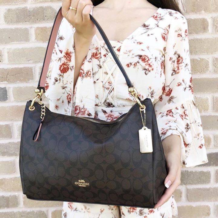Túi Xách Coach dáng thuyền công sở