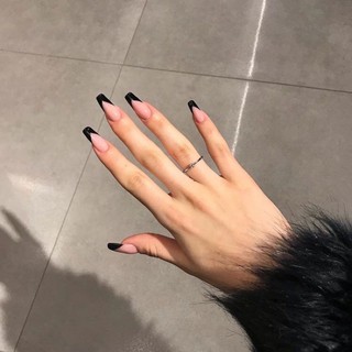 NAIL BOX, bộ móng tay giả đen hồng viền đầu móng
