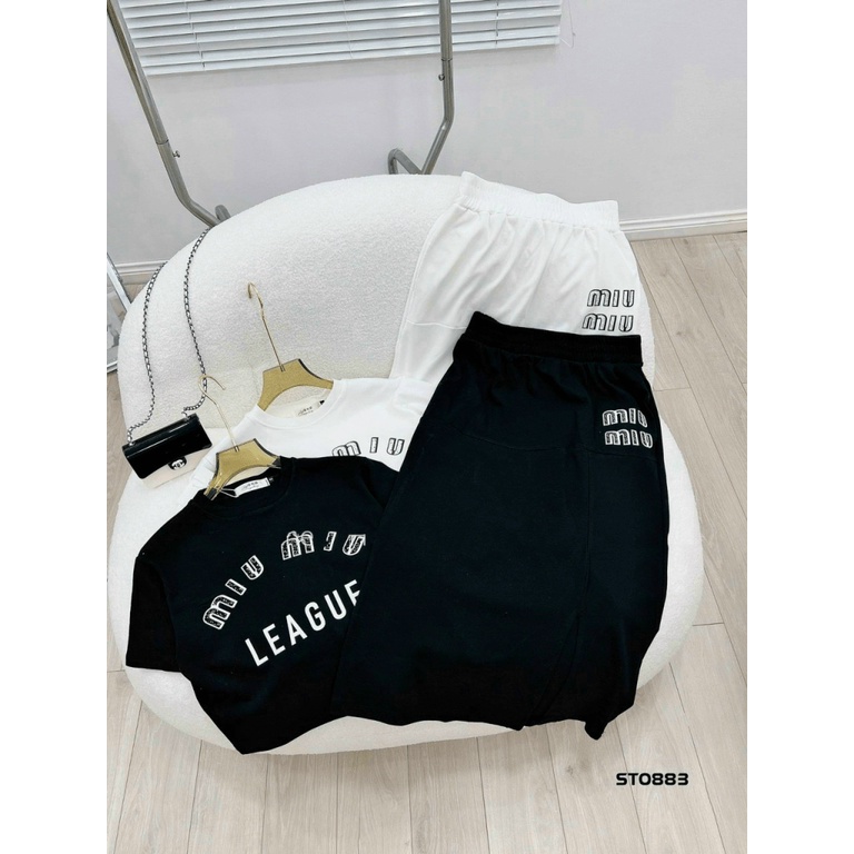 SÉT THUN GÂN ÁO CROPTOP PHỐI VÁY CHẺ PHONG CÁCH HIỆN ĐẠI TRẺ TRUNG XINH XẮN UP