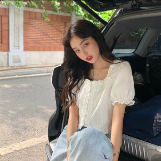 [Sẵn] Áo croptop cổ vuông viền bèo nhún dễ thương (ảnh thật)