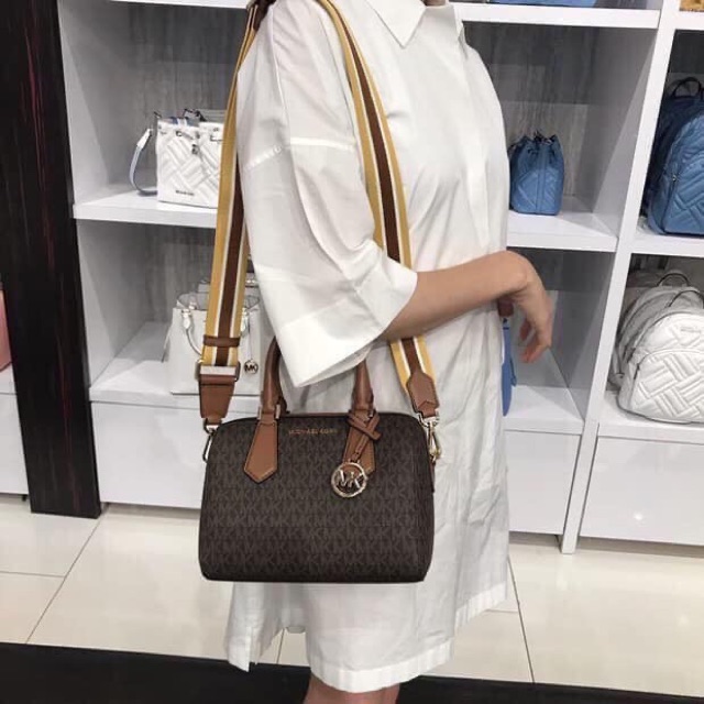 Túi michael kors trống 25cm chính hãng sale