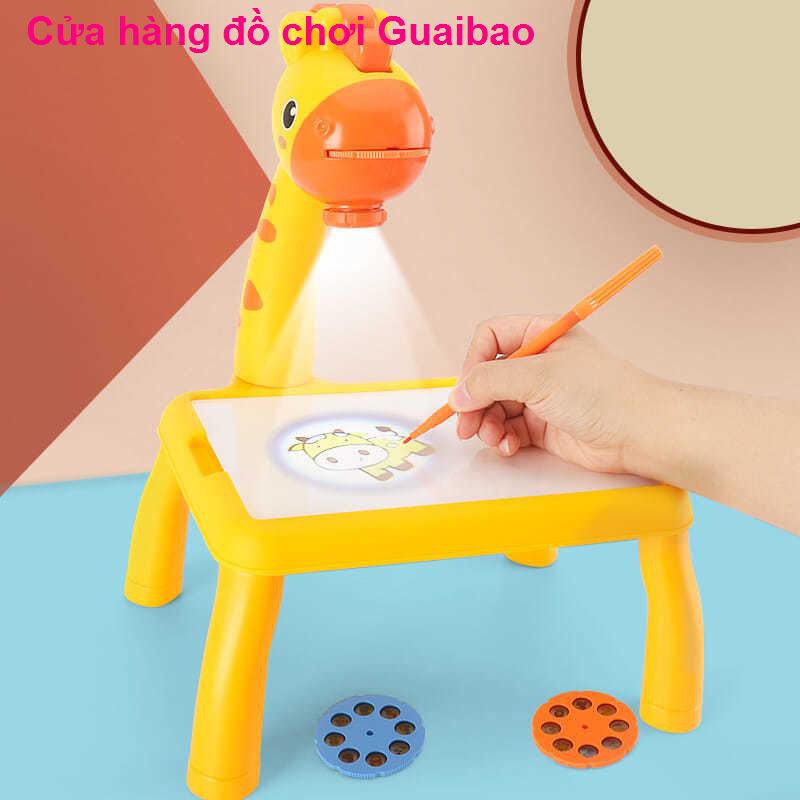 đồ chơiĐồ chơi giáo dục trẻ em 3-6 tuổi Bé gái 4 trai đến 5 Máy chiếu màu nâu 9 Bảng vẽ 8 12 Món quà sinh nhật