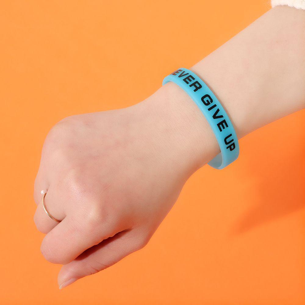 MAXG Vòng Tay Silicone In Chữ Never Give Up