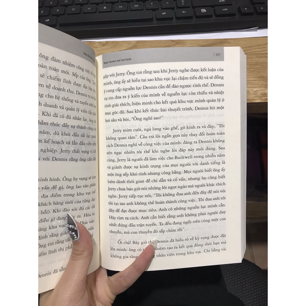 Sách - Đội Nhóm Bất Khả Chiến Bại - Thành Công Từ Kỷ Luật Đến Trách Nhiệm ( BizBooks )