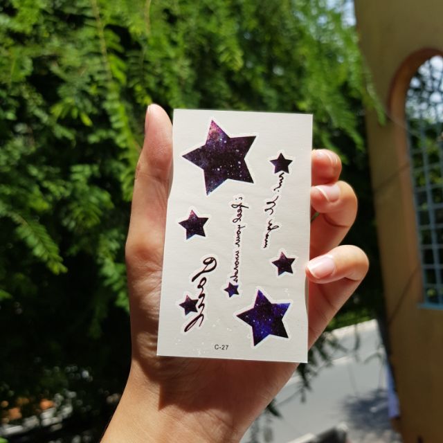 Hình xăm ngôi sao màu sapphire tím c27 a22. Xăm dán tatoo mini tạm thời, size &lt;10x6cm