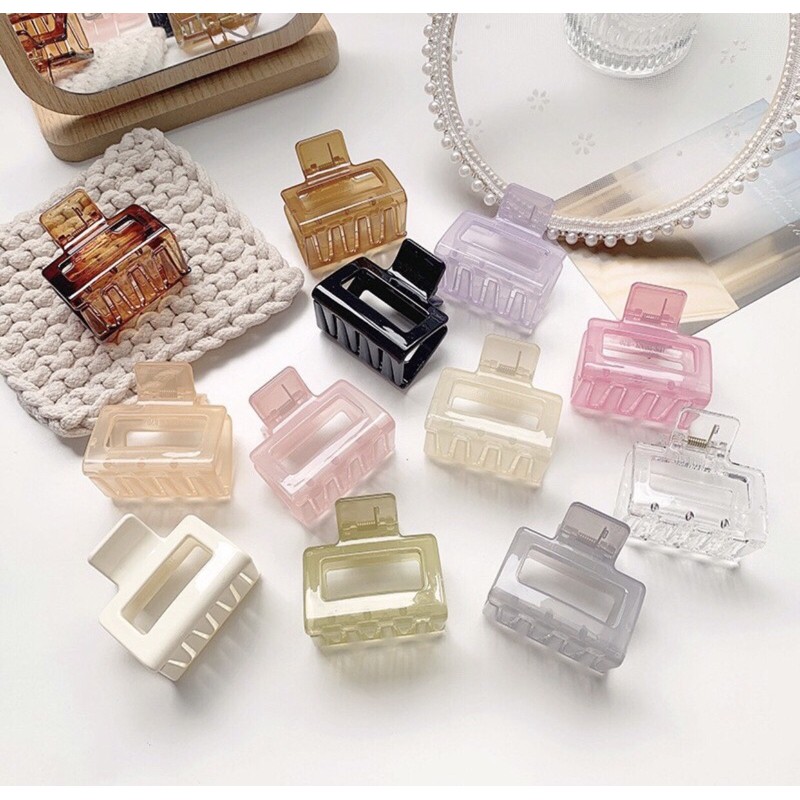 Kẹp cang cua dáng vuông mới hot trend