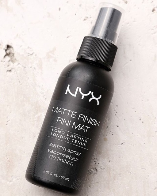 XỊT GIỮ LỚP MAKEUP NYX MATTE FINISH SETTING SPRAY