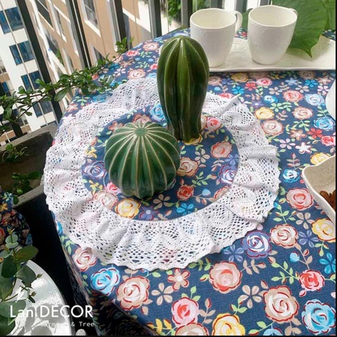 Tấm lót ren Landecor họa tiết hoa sang trọng trang trí bàn ăn, bàn trà