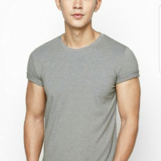 Áo thun nam cổ tròn