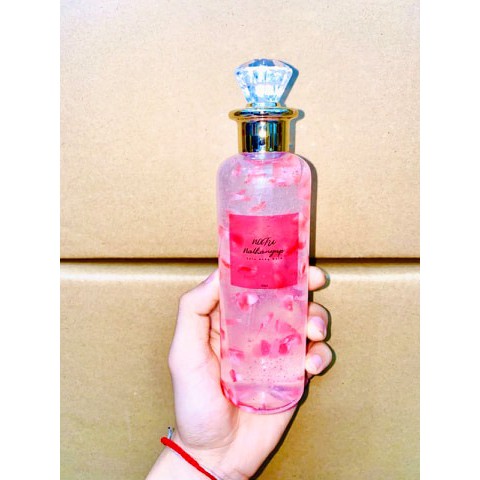 Sữa tắm cánh hoa anh đào nắp kimcương | BigBuy360 - bigbuy360.vn