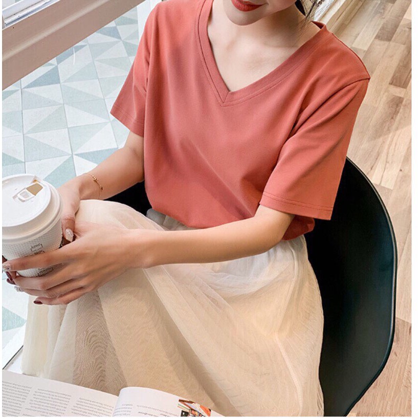 áo thun form rộng cổ tim trơn dễ thương 142