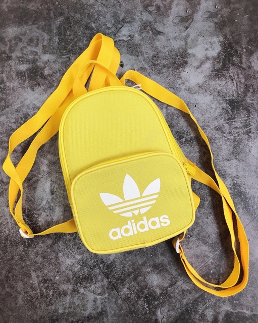 Balo adidas quai đeo
